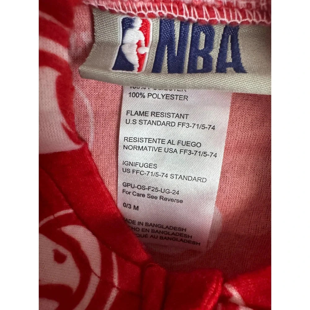 NBA Atlanta Hawks Infant Footed Sleeper Red Fleece Pajamas 0-3M NEW